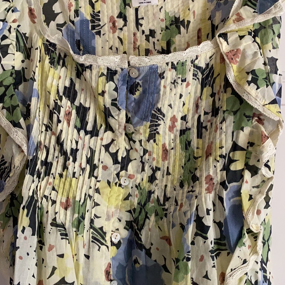 Wilfred la Boheme floral top. - Picture 3 of 9